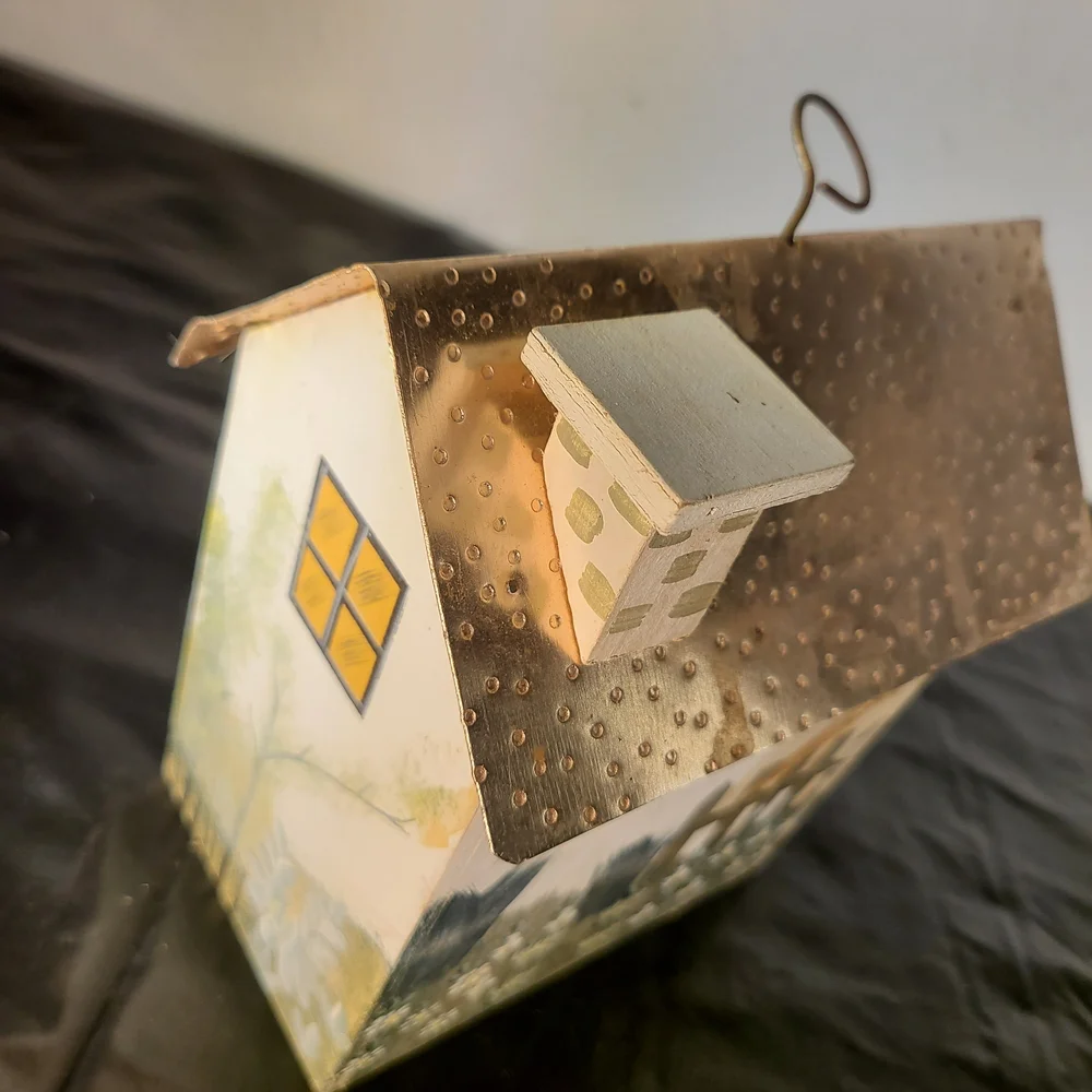 Rustic Birdhouse with Copper Roof - Picture 7 of 7